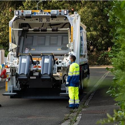 Camion poubelle Sepur