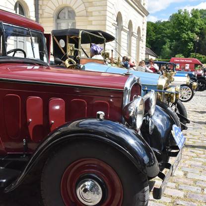 Exposition de voitures de collection